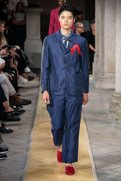 Look 89